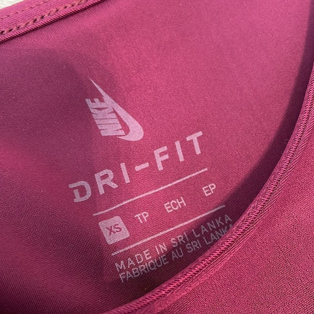 NikeLab NRG Perf Crop Tank - Picture 3 of 6